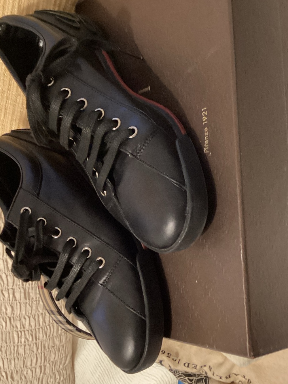 Gucci Black Leather Women's Low-Top Sneakers with Red Accent